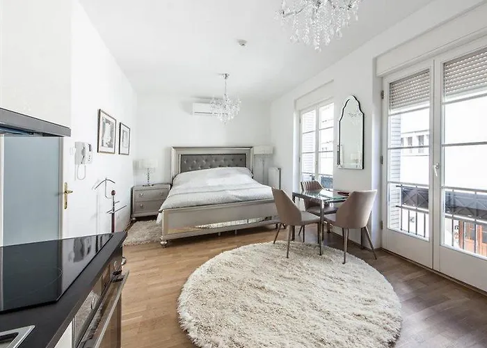 Milford Aparthotel 4*